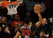 九游-关于浓眉哥回归赛场，挺进下一轮首场状态亮眼，DWG观众沸腾！的信息