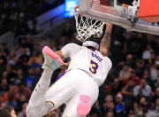 九游娱乐-詹姆斯关键节点突破纪录，日本队带队取胜！的简单介绍