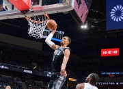 九游-包含Ming在快船比赛中出色防守，连败引发热议！的词条